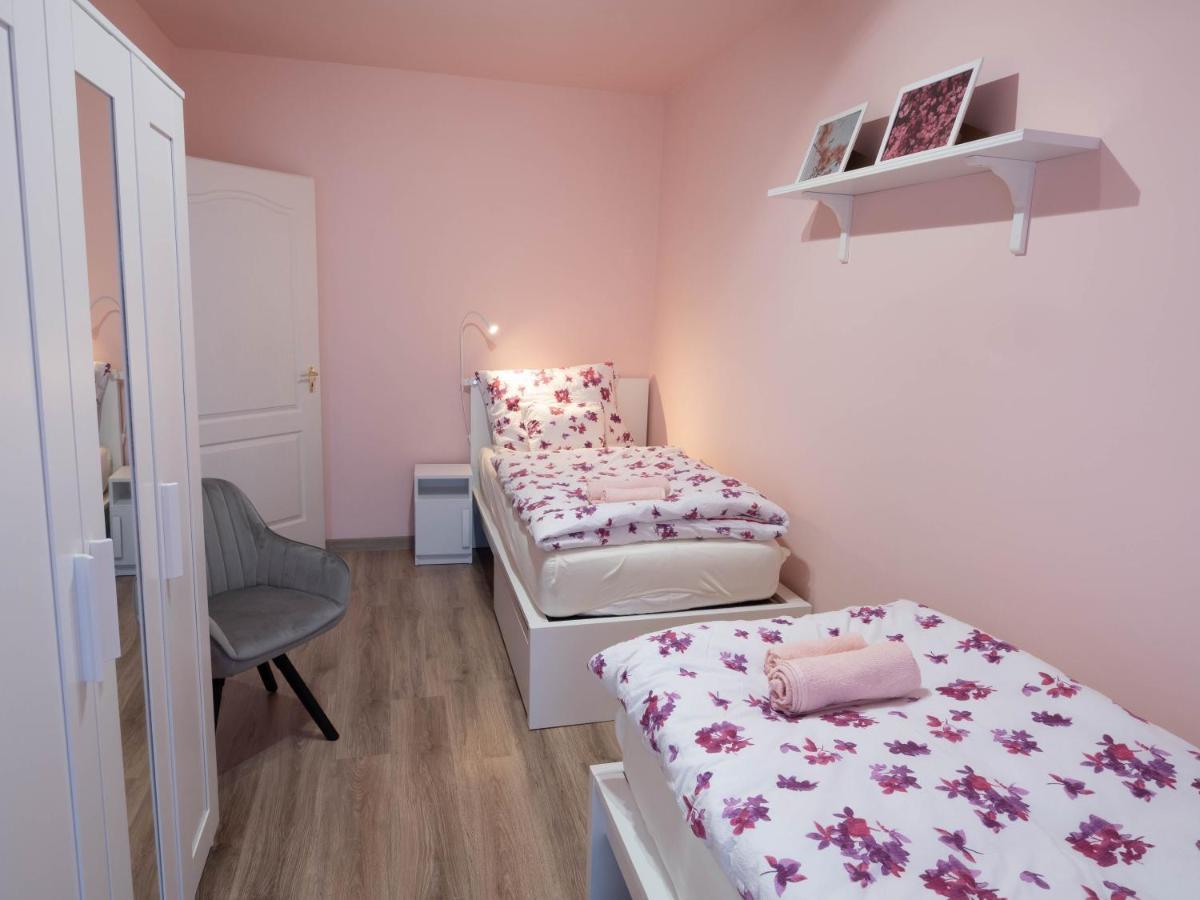 Pajger Apartman Egyetemvaros Pécs Exterior foto
